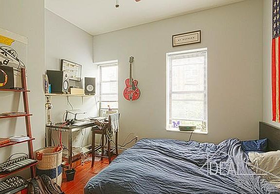 2nd image of 357 Bedford Ave APT 3