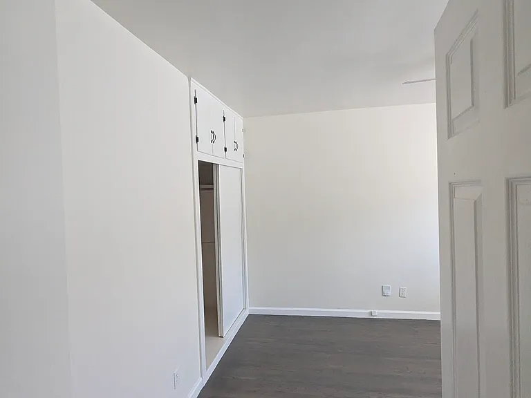 9236 California Ave — Photo 7