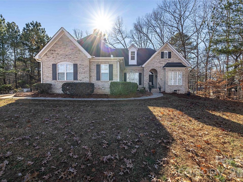 1st image of 10806 Willow Oak Rd