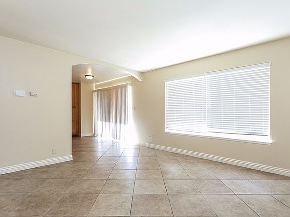 4th image of 30957 Camino Verde