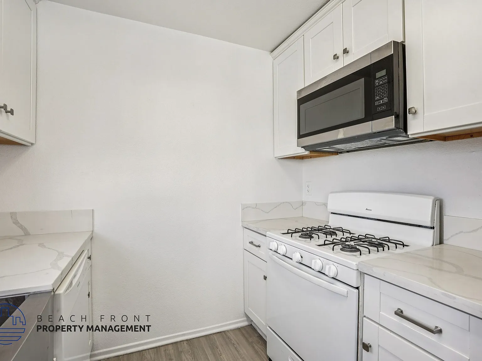525 W. 8th St. — Photo 3