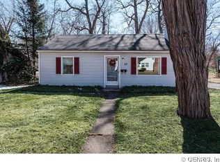 55 Penhurst Rd, Rochester, NY 14610