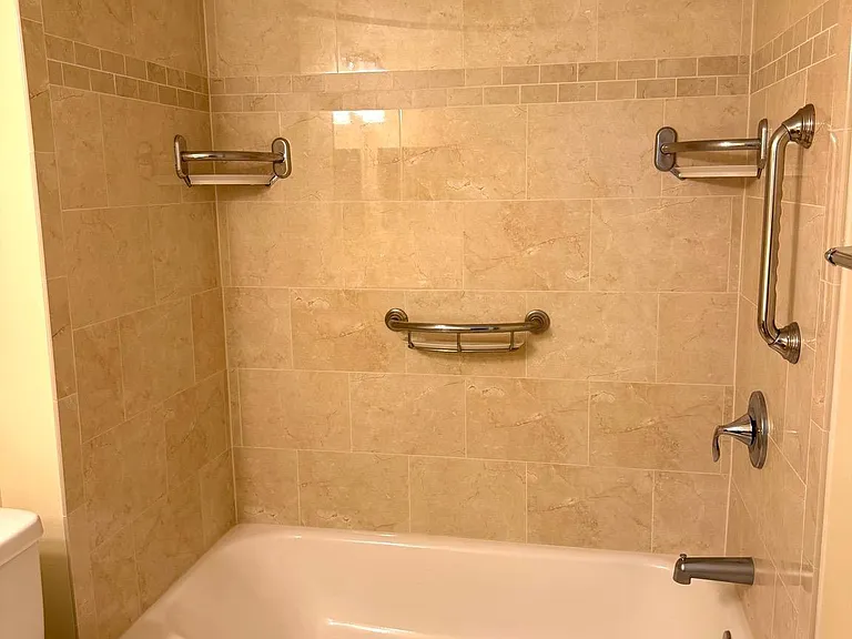 5300 Holmes Run Pkwy #819 — Photo 21