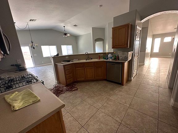 5th image of 2516 Blue Ave