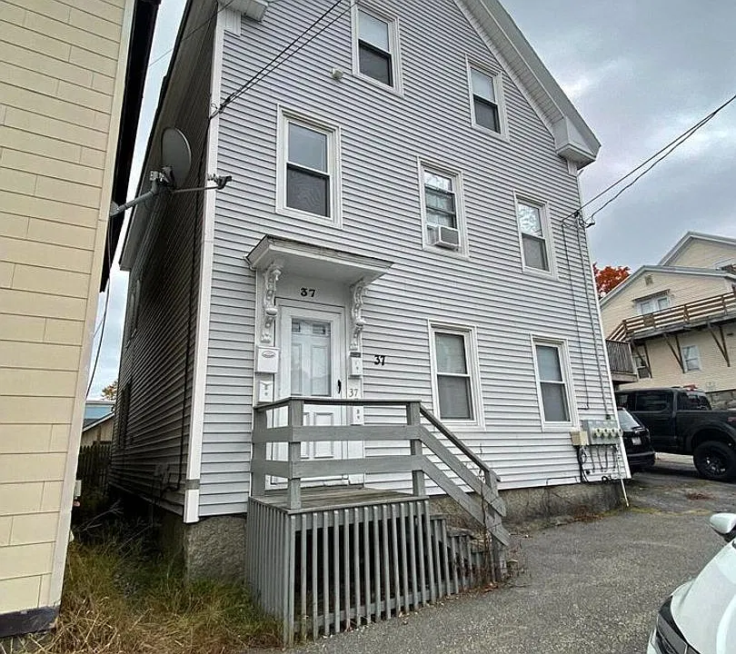 37 Saint Marys St