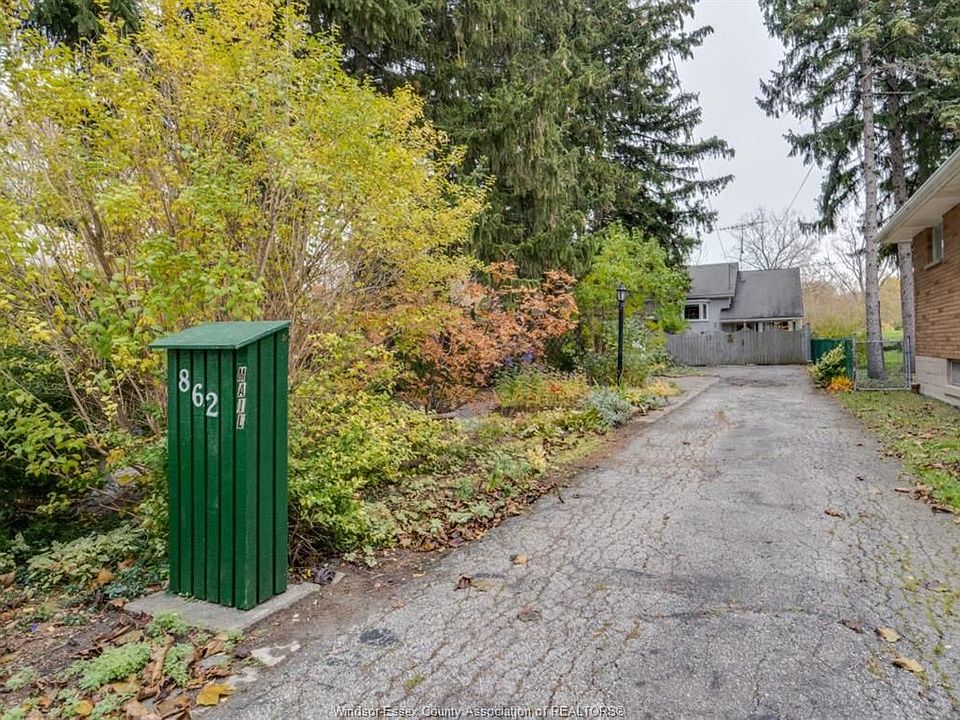 1st image of 862 Riverdale Ave