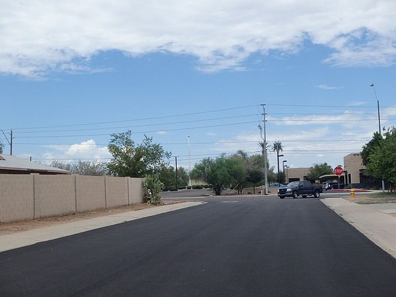 4th image of 15239 N 37th Dr