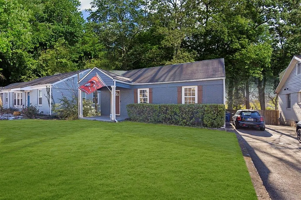 1327 Hosea L Williams Dr photo 1