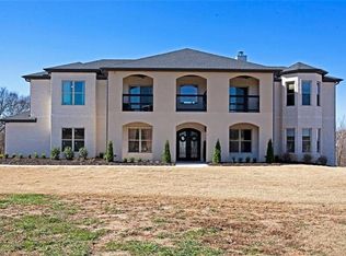 12543 Colonel Myers Rd, Bentonville, AR 72713