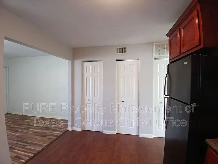 901 Furman Ave #D — Photo 9