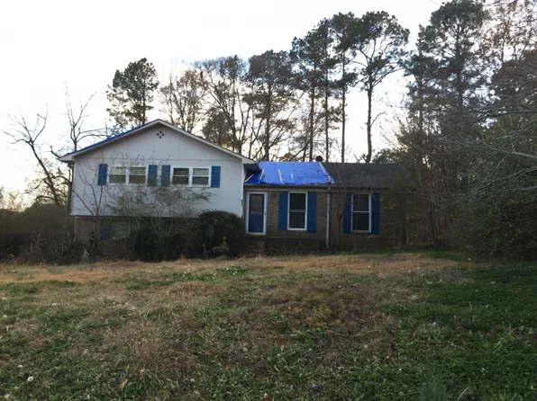 1 Oakdale Dr, Montevallo, AL 35115