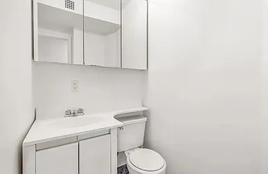 Rented by Mossanen Group