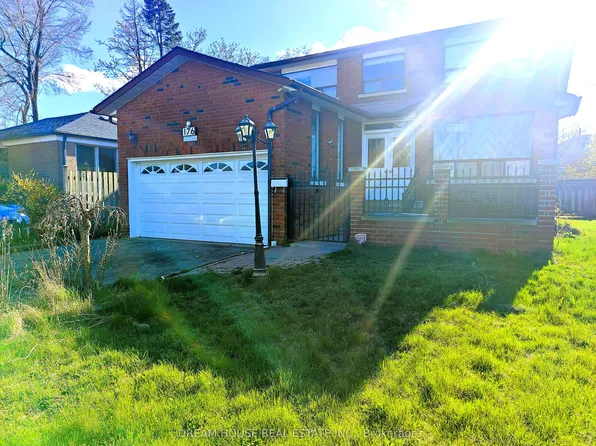 176 Conlins Rd, Toronto, ON M1C 1C5