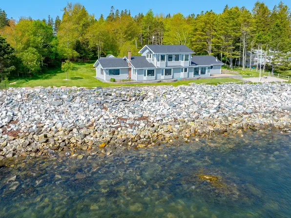 463 Seawall Road, Southwest Harbor, ME 04679