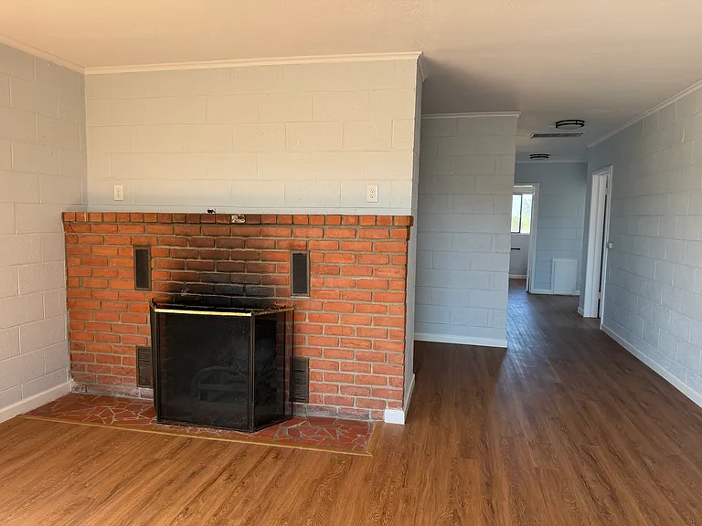 10811 Powell Rd — Photo 10