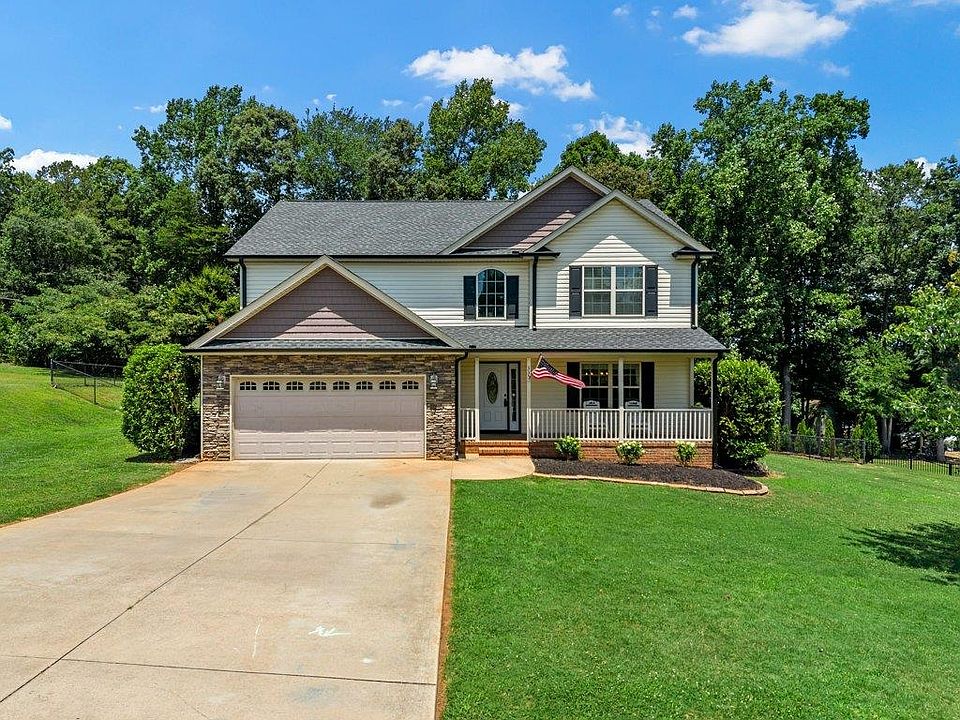 1st image of 335 Laura Faye Ln