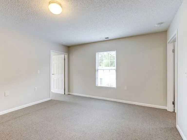 74 Fantasy Ln #G — Photo 13