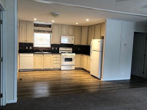 3rd image of 46 Amsterdam Ave