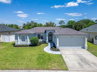 1730 Canoe Dr, Lutz, FL 33559