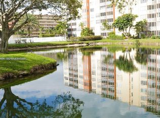 1780 191st St APT 204-2, Miami, FL 33179