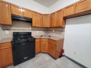 33 S 12th St #1A, Newark, NJ 07107