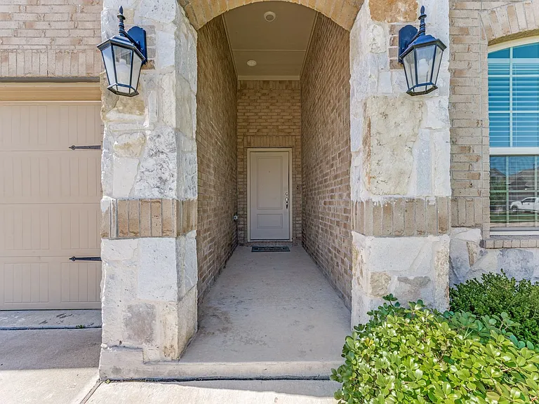 11000 Ranchera Dr — Photo 2