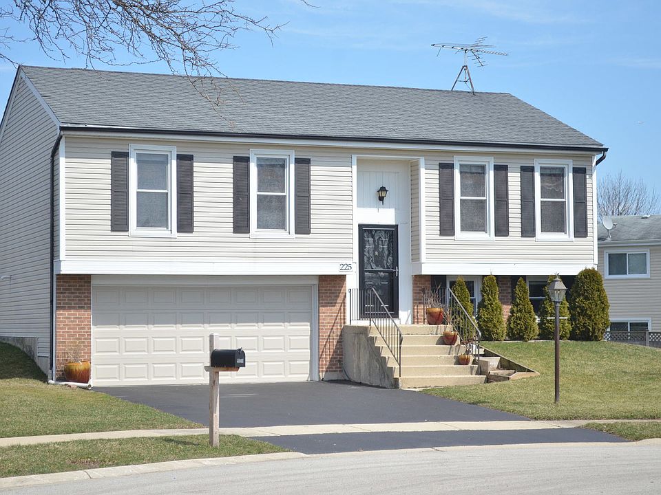 1st image of 225 Ashley Ct