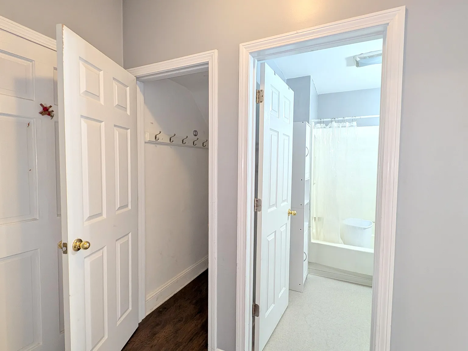 2 bed, 900 sqft, $2,600 — Photo 3