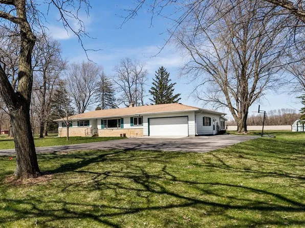 784 Hwy 51, Stoughton, WI 53589
