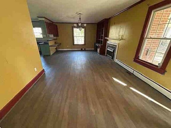 Formal Dining