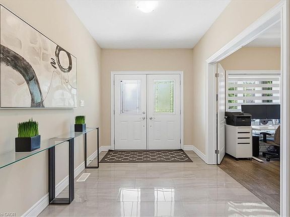 5th image of 787 Snowberry Ct