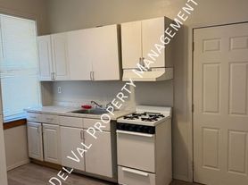 1539 Adams Ave, Philadelphia, PA