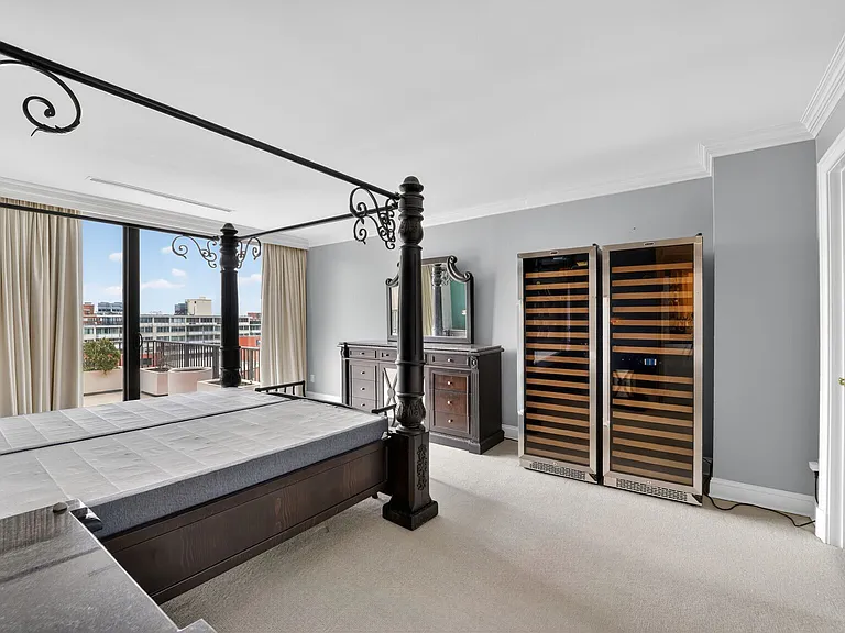 1300 Army Navy Dr #Penthouse 3 — Photo 16