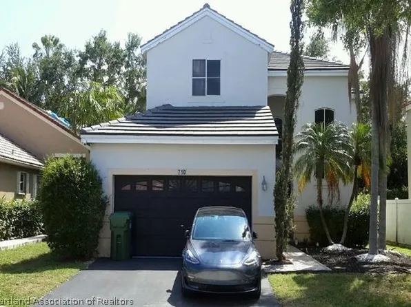 710 Stanton Dr, Weston, FL 33326