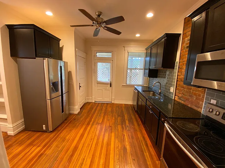 Hunter Ave 1045-1047 GW2 — Photo 8