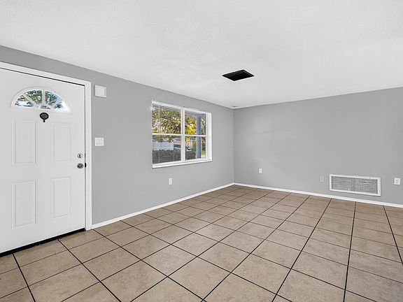 2nd image of 7041 Brentwood Dr