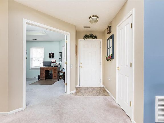 4th image of 1622 Winding Creek Trl