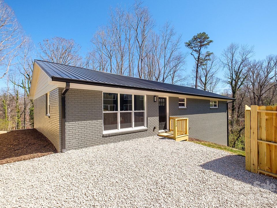 1st image of 114 Shady Oak Dr