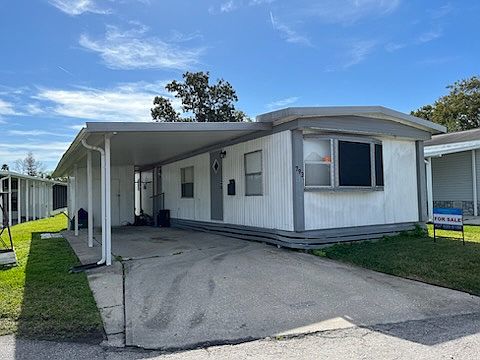1st image of 793 Poinsettia St