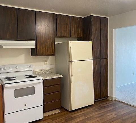 4th image of 1625 Knickerbocker Ct