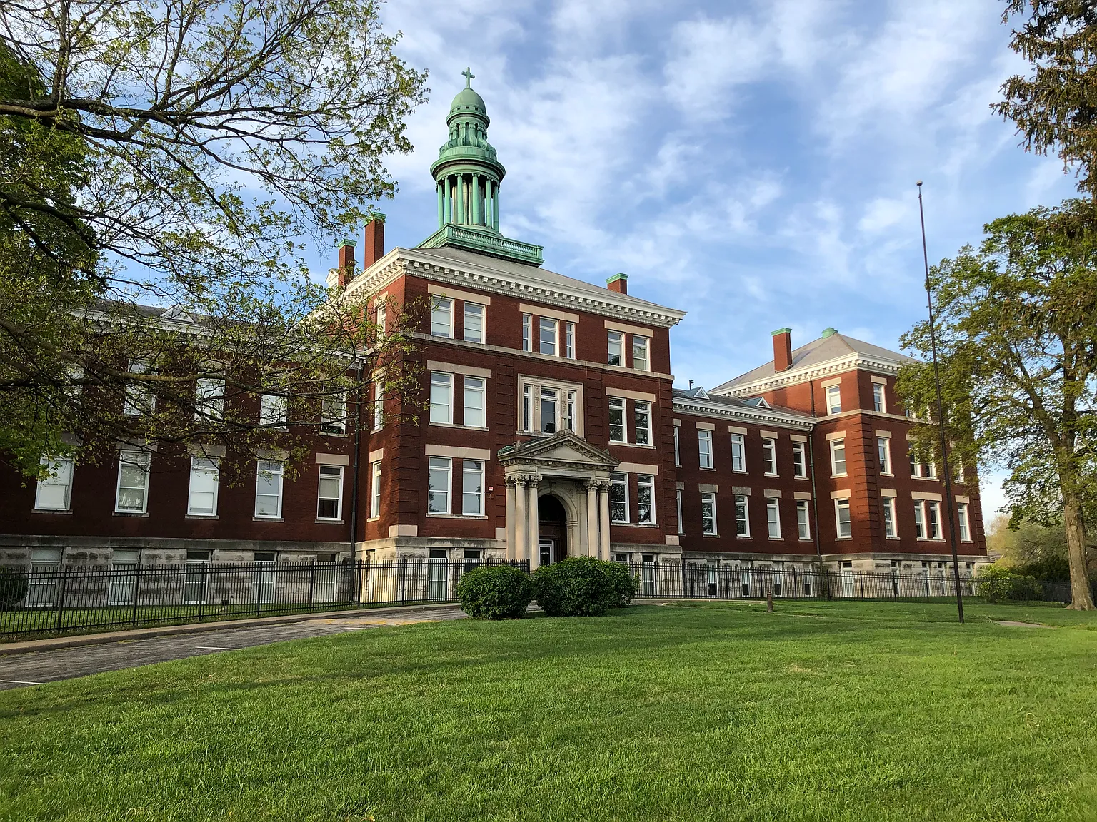 The Loretto — Photo 1