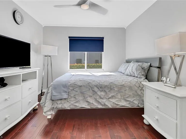 7477 Lourdes Ct — Photo 15