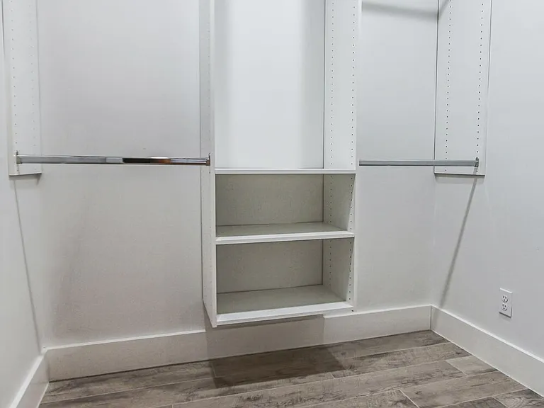 4407 Cole Ave — Photo 8