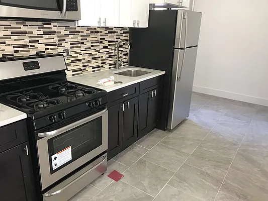 Rented by Zuz Realty | media 5