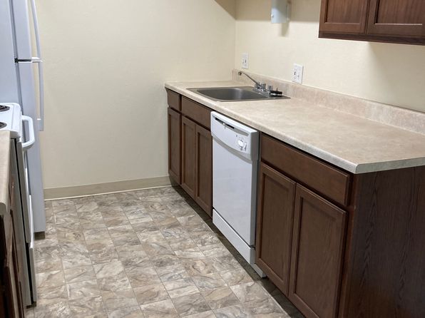 60 Douglas Ln APT 204