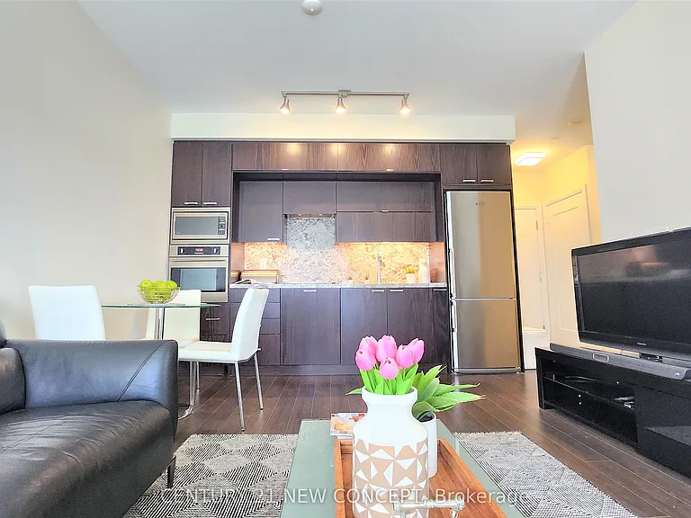 120 Harrison Garden Blvd #Penthouse 31 — Photo 8