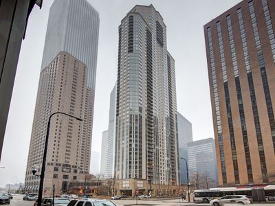 222 N Columbus Dr APT 3904, Chicago, IL, 60601