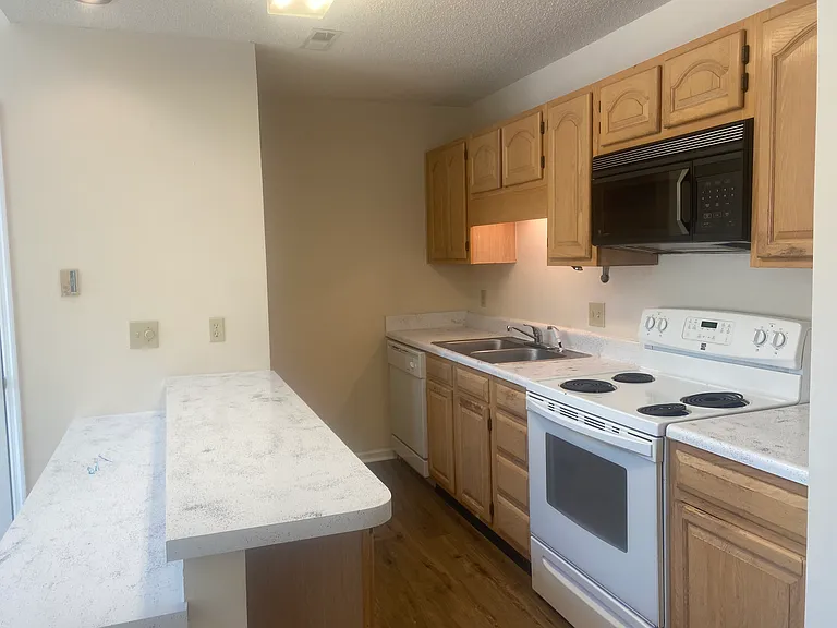 217 Double Eagle Dr #D-2 — Photo 10