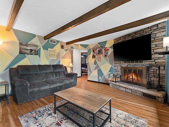 5th image of 4063 Crescent Ln