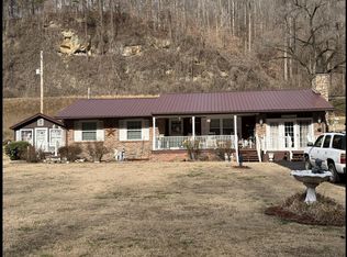 2065 Stone Coal Rd, Pikeville, KY 41501